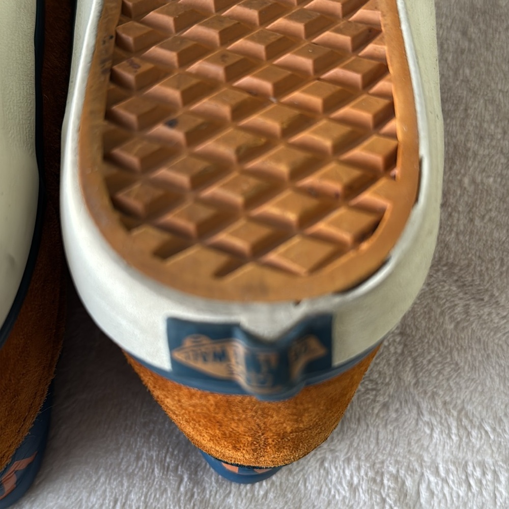 Vans shoes - Picture 7 of 16